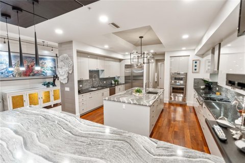 Купить кондоминиум в Сарасота, Флорида 11 комнат, 368.08м2, № 2136728 - фото 9