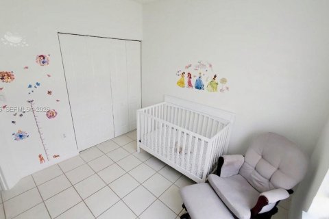 Touwnhouse à vendre à Miami, Floride: 3 chambres, 122.17 m2 № 2171316 - photo 20