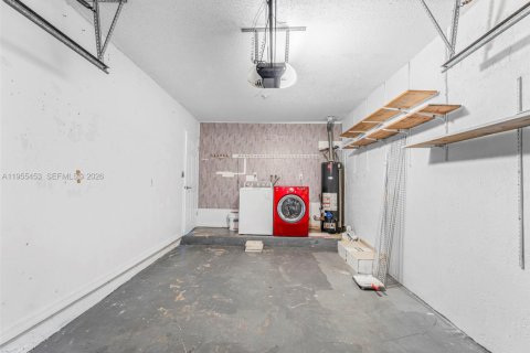 Villa ou maison à vendre à Miami, Floride: 4 chambres, 192.49 m2 № 2010207 - photo 29