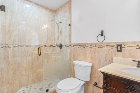 Villa ou maison à vendre à Miami, Floride: 4 chambres, 192.49 m2 № 2010207 - photo 20