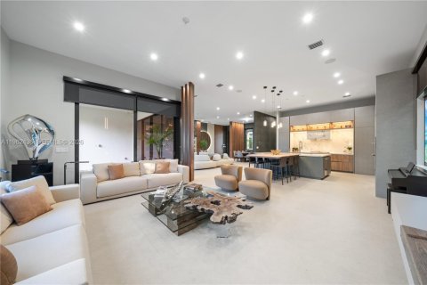 Villa ou maison à vendre à Miami, Floride: 5 chambres, 352.29 m2 № 2259657 - photo 20