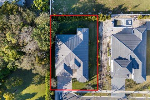 Villa ou maison à vendre à Miami, Floride: 5 chambres, 352.29 m2 № 2259657 - photo 5