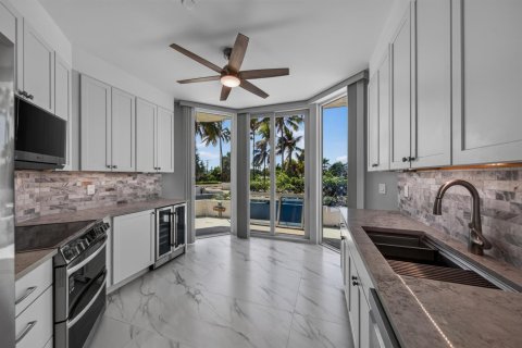 Copropriété à louer à Lauderdale-by-the-Sea, Floride: 1 chambre, 111.48 m2 № 2271032 - photo 12