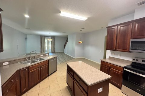 Villa ou maison à louer à Wesley Chapel, Floride: 5 chambres, 262.45 m2 № 2285324 - photo 13