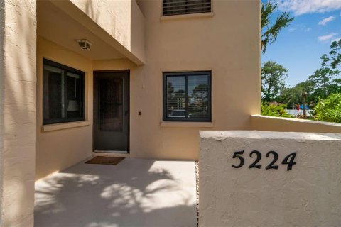 Copropriété à louer à Sarasota, Floride: 2 chambres, 98.94 m2 № 2102891 - photo 4