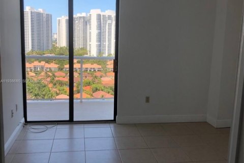 Купить кондоминиум в Авентура, Флорида 2 спальни, 101.45м2, № 2054921 - фото 5