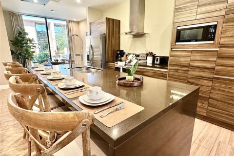 Adosado en venta en Kissimmee, Florida, 4 dormitorios, 218.88 m2 № 2347801 - foto 9