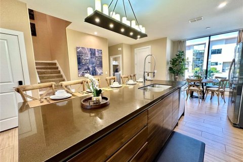 Adosado en venta en Kissimmee, Florida, 4 dormitorios, 218.88 m2 № 2347801 - foto 14
