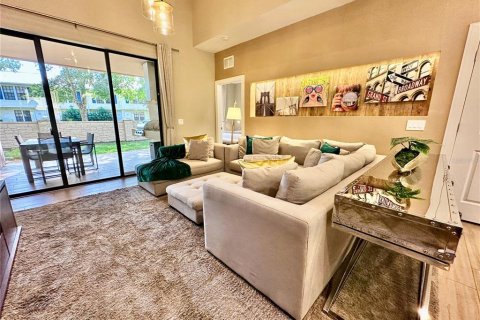 Adosado en venta en Kissimmee, Florida, 4 dormitorios, 218.88 m2 № 2347801 - foto 19
