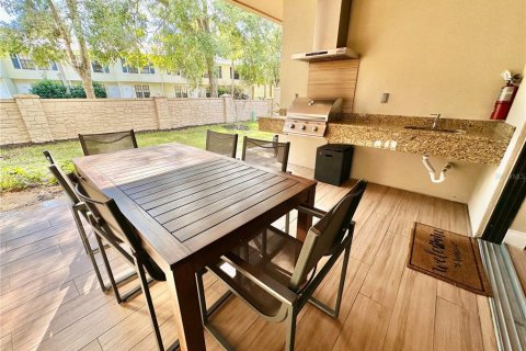 Adosado en venta en Kissimmee, Florida, 4 dormitorios, 218.88 m2 № 2347801 - foto 24