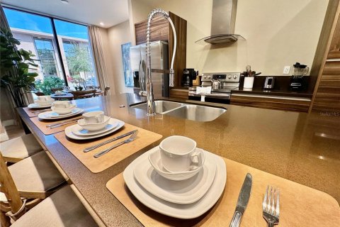 Adosado en venta en Kissimmee, Florida, 4 dormitorios, 218.88 m2 № 2347801 - foto 10