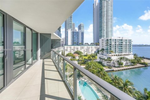 Appartement à louer à Miami, Floride: 2 chambres, 99.68 m2 № 1990605 - photo 4