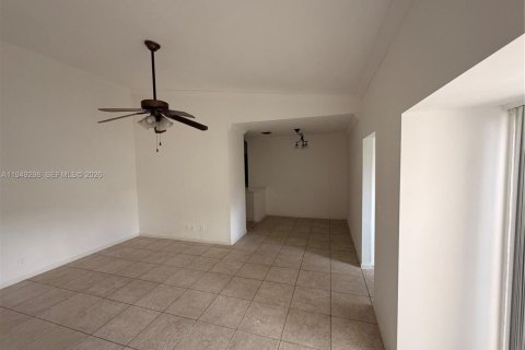 Copropriété à louer à Palm Springs, Floride: 2 chambres, 88.35 m2 № 2004961 - photo 21