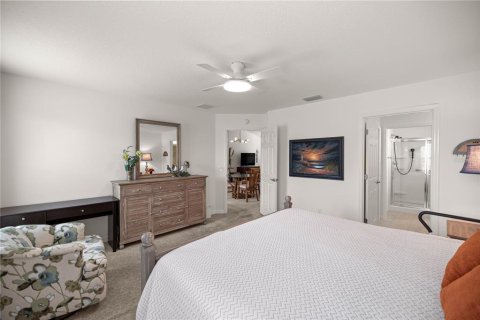 House in The Villages, Florida 2 bedrooms, 117.24 sq.m. № 1803392 - photo 12