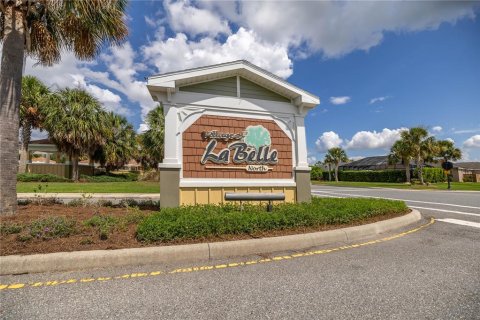 House in The Villages, Florida 2 bedrooms, 117.24 sq.m. № 1803392 - photo 27