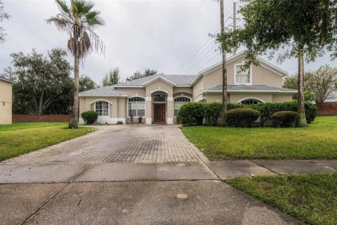 Casa en venta en Kissimmee, Florida, 4 dormitorios, 265.33 m2 № 2410464 - foto 3