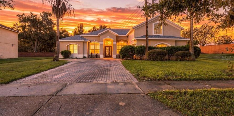 Casa en Kissimmee, Florida 4 dormitorios, 265.33 m2 № 2410464