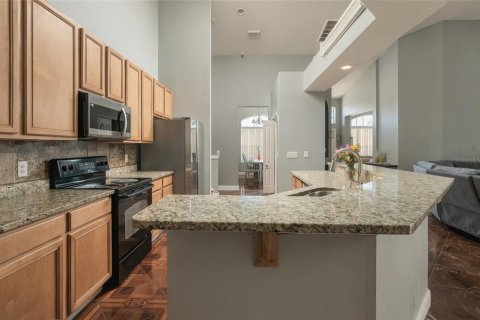Casa en venta en Kissimmee, Florida, 4 dormitorios, 265.33 m2 № 2410464 - foto 12