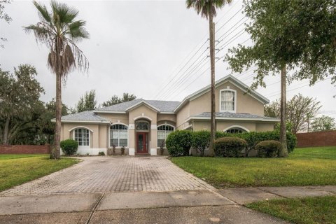 Casa en venta en Kissimmee, Florida, 4 dormitorios, 265.33 m2 № 2410464 - foto 2