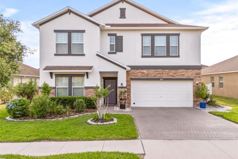 House in Land O' Lakes, Florida 5 bedrooms, 350.52 sq.m. № 1679214 - photo 1