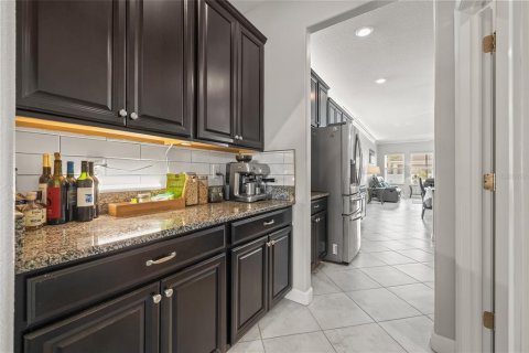 House in Land O' Lakes, Florida 5 bedrooms, 350.52 sq.m. № 1679214 - photo 9