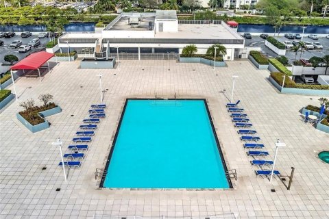 Купить кондоминиум в Авентура, Флорида 3 комнаты, 70.14м2, № 2178079 - фото 22