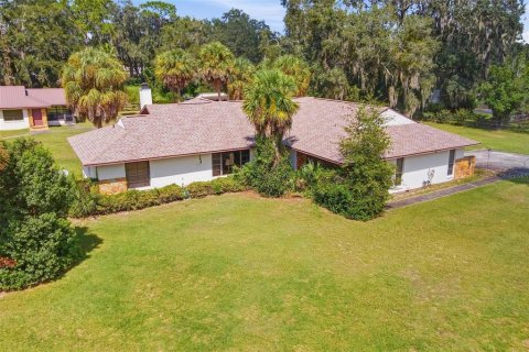 Villa ou maison à Summerfield, Floride 3 chambres, 287.44 m2 № 2391255