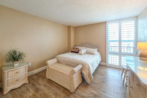 Condominio en venta en Daytona Beach Shores, Florida, 2 dormitorios, 98.29 m2 № 2134834 - foto 16