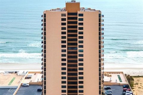 Condominio en venta en Daytona Beach Shores, Florida, 2 dormitorios, 98.29 m2 № 2134834 - foto 3