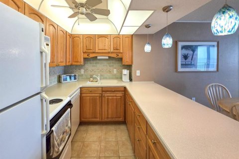 Condominio en venta en Daytona Beach Shores, Florida, 2 dormitorios, 98.29 m2 № 2134834 - foto 8