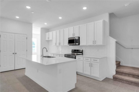 Adosado en venta en Apopka, Florida, 3 dormitorios, 170.94 m2 № 1886928 - foto 4