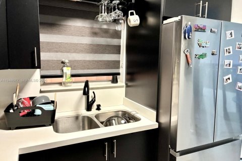 Купить кондоминиум в Майами, Флорида 2 спальни, 75.53м2, № 2005652 - фото 7