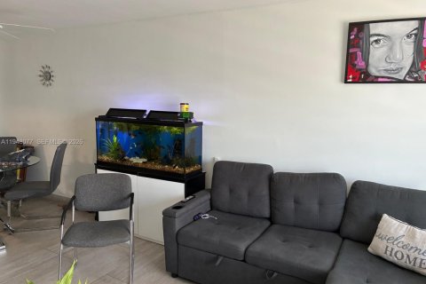 Купить кондоминиум в Майами, Флорида 2 спальни, 75.53м2, № 2005652 - фото 6