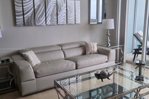 Condo in Hallandale Beach, Florida, 1 bedroom  № 1888822 - photo 6