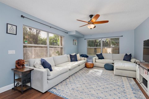 Adosado en venta en Lake Clarke Shores, Florida, 2 dormitorios, 127.65 m2 № 2146749 - foto 4