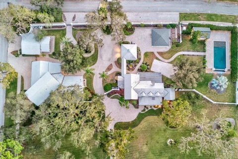 House in Tarpon Springs, Florida 8 bedrooms, 732.63 sq.m. № 1560499 - photo 6