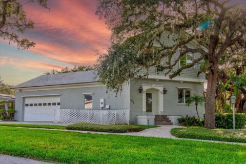 House in Tarpon Springs, Florida 8 bedrooms, 732.63 sq.m. № 1560499 - photo 5