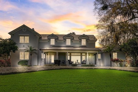 House in Tarpon Springs, Florida 8 bedrooms, 732.63 sq.m. № 1560499 - photo 10
