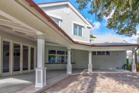 House in Tarpon Springs, Florida 8 bedrooms, 732.63 sq.m. № 1560499 - photo 14