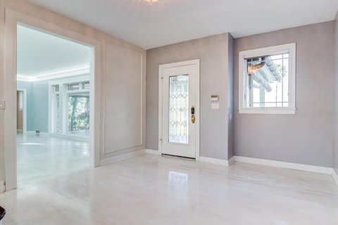 House in Tarpon Springs, Florida 8 bedrooms, 732.63 sq.m. № 1560499 - photo 18