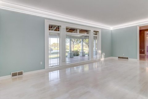 House in Tarpon Springs, Florida 8 bedrooms, 732.63 sq.m. № 1560499 - photo 23