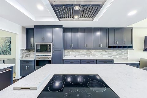 Condo in Orlando, Florida, 3 bedrooms  № 2403655 - photo 17
