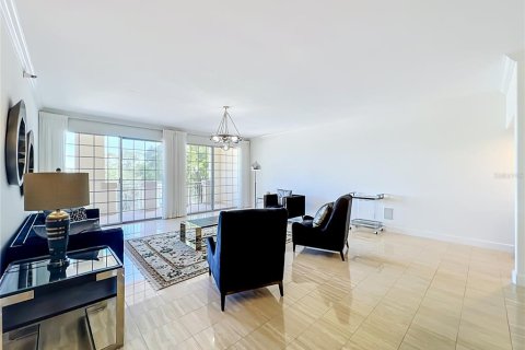 Condo in Orlando, Florida, 3 bedrooms  № 2403655 - photo 25