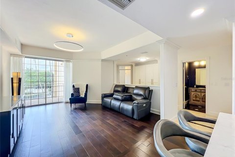Condo in Orlando, Florida, 3 bedrooms  № 2403655 - photo 12
