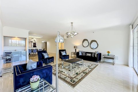 Condo in Orlando, Florida, 3 bedrooms  № 2403655 - photo 27