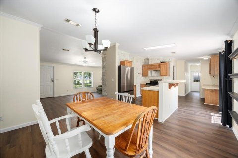 House in Crystal River, Florida 3 bedrooms, 140.47 sq.m. № 1832883 - photo 16