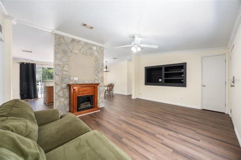 House in Crystal River, Florida 3 bedrooms, 140.47 sq.m. № 1832883 - photo 12