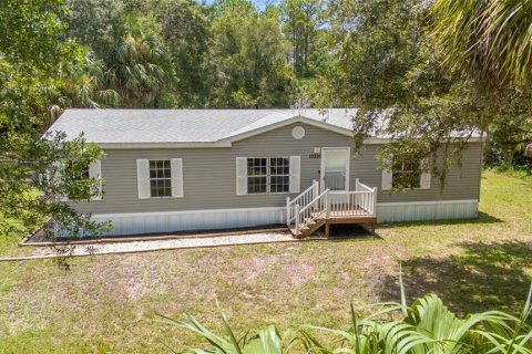House in Crystal River, Florida 3 bedrooms, 140.47 sq.m. № 1832883 - photo 2