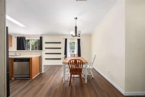House in Crystal River, Florida 3 bedrooms, 140.47 sq.m. № 1832883 - photo 13