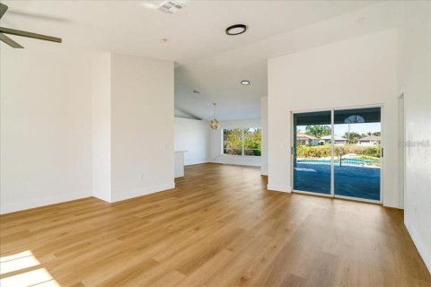 Casa en alquiler en Rotonda, Florida, 3 dormitorios, 147.34 m2 № 1574084 - foto 20